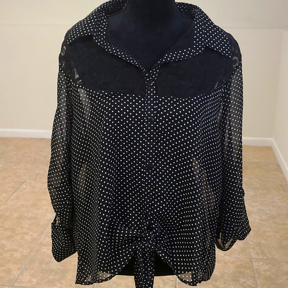 Polka dot and lace detail blouse